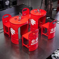 Ensemble de meubles de bar d'extérieur de style industriel rouge combinaison de table de chaise commerciale pour les magasins de hamburgers aires de repos avec de l'huile
