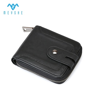 Portafoglio Personalizzato in Vera Pelle con Cerniera e Bottone per Uomo, Porta Carte alla Moda con Fermasoldi e Tasca Portamonete - Product Image 2