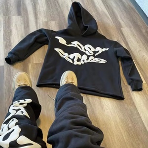 Conjunto de Sudadera con Capucha y Pantalones Deportivos Holgados de 420 Gsm, Diseño Personalizado ODM, Estilo Desgastado, Fabricante de Chándales con Estampado Puff para Hombre - Product Image 1
