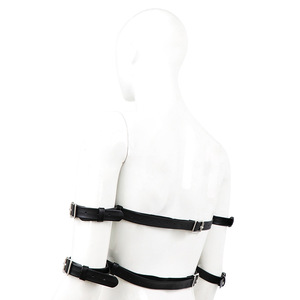 Factory direct sales of adult SM bondage clothing, black genuine leather bra, arm bindings, nightclub performance <b>costumes</b>. - Product Image 2