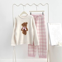 Pyjama doux et moelleux en demi-laine pour femme, motif ourson mignon avec nœud, col rond, pantalon épais à carreaux, tenue d'intérieur