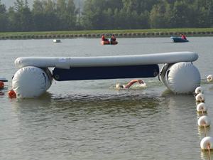 Arche gonflable personnalisé<span class=keywords><strong>e</strong></span> de qualité professionnelle - Marqueur flottant pour courses en eau libre destiné aux compétitions - Product Image 1