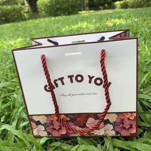 Bolsa de Regalo de Cartón Kraft Hecha a Mano, Multicolor, Tamaño Personalizado, Embalaje Ecológico, Laminación Mate, Logotipo, Bolsa para Llevar Pizza, Bolsa de Compras - Product Image 5