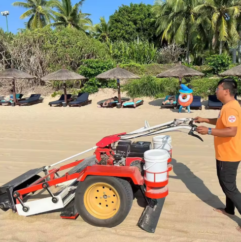 New Handheld Beach Cleaning Machine Beach Litter High-efficiency Deep Digging Vibrating Screen Cleaning Truck for Sale