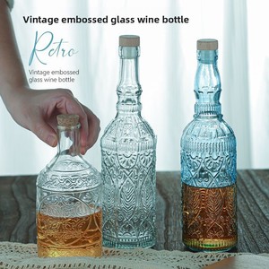 Bouteille à vin en verre gaufré vintage, carafe à liqueur décorative transparente avec bouchon en liège pour le stockage du whisky, du brandy et du vin - Product Image 5