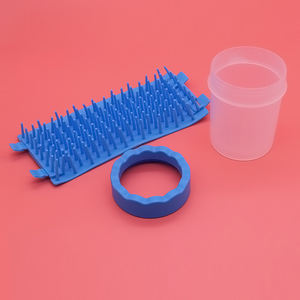 Prodotti per la pulizia e la toelettatura per animali domestici con zampa di cane portatile - Product Image 4