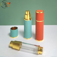 Botol Parfum Mini 5ml Merah Hijau Hitam Ungu Kuning Pink PET Plastik Semprotan Halus dengan Pompa dan Sablon Logo Kustom