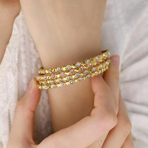 Pulsera YF8187 con Diseño <span class=keywords><strong>de</strong></span> Estrella <span class=keywords><strong>de</strong></span> <span class=keywords><strong>Cinco</strong></span> Puntas con Borde Estrecho <span class=keywords><strong>de</strong></span> Circonita, Diseño Abierto, Decoración Hecha a Mano, Chapado en Oro <span class=keywords><strong>de</strong></span> 18K, Acero Inoxidable Impermeable - Product Image 3