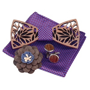 Ensemble de nœuds <span class=keywords><strong>papillon</strong></span> en <span class=keywords><strong>bois</strong></span> faits à la main avec logo personnalisé en gros, nœuds <span class=keywords><strong>papillon</strong></span> pour hommes, serviette carrée en soie - Product Image 5