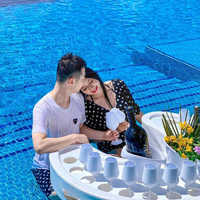 Tables flottantes avec plateau de service en cuir, porte-verre et porte-seau à glace pour tapis flottant, table flottante pour divertissement en piscine