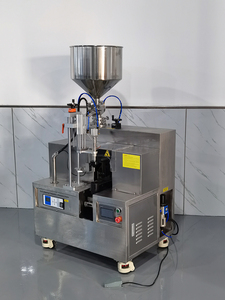 Machine de remplissage et de scellage de tubes par ultrasons avec prise en charge de plusieurs diamètres de tubes - Product Image 3