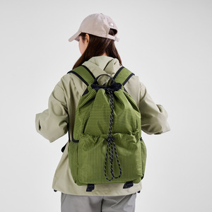 Sac à dos de randonnée unisexe grande capacité Tin Duc - Sac à dos de voyage léger, imperméable, minimaliste en nylon souple - Product Image 1