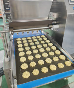 Machine commerciale automatique compacte pour la fabrication de macarons et de cupcakes, avec système de remplissage - Product Image 5