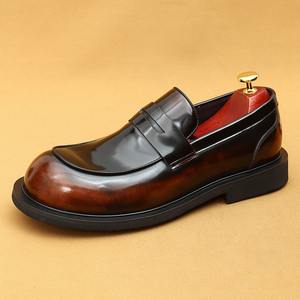 Men's wide-toe <b>genuine</b> <b>leather</b> high-end textured <b>leather</b> glossy round-top loafers - Product Image 5