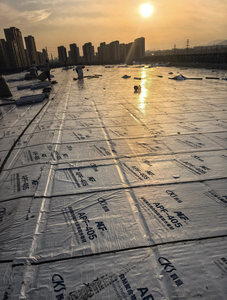Lámina de Sellado Autoadhesiva de Membrana Polimérica No Tóxica para Obras de Construcción Ecológica - Product Image 5