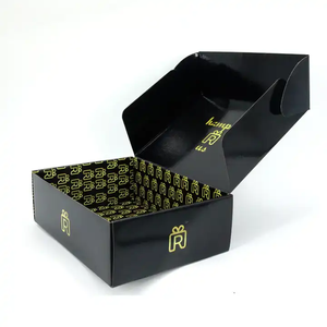 Caja de Envío Negra Grande de Cartón Corrugado para Envíos Postales, Impresa en Negro Mate - Product Image 5