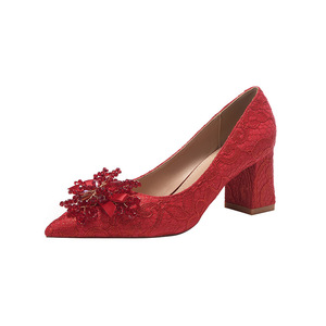 Zapatos de Tacón Alto con Pedrería y Flores de Satén Rojo para Mujer, Zapatos Formales de Boda con Punta Puntiaguda y Tacón Grueso para Vestido de Noche - Product Image 5