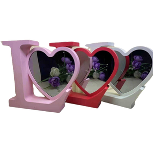 RubySub <span class=keywords><strong>3</strong></span> in 1 Specchio Magico Personalizzato LOVE con Lampada LED e Cornice <span class=keywords><strong>Portafoto</strong></span> per San Valentino - Product Image 1