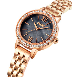 Nueva llegada azul del reloj Skmei 1711 <span class=keywords><strong>la</strong></span> venta al por mayor diseñador <span class=keywords><strong>de</strong></span> moda dama reloj <span class=keywords><strong>de</strong></span> mujer reloj <span class=keywords><strong>de</strong></span> pulsera <span class=keywords><strong>de</strong></span> acero inoxidable <span class=keywords><strong>de</strong></span> cuarzo Correa - Product Image 2