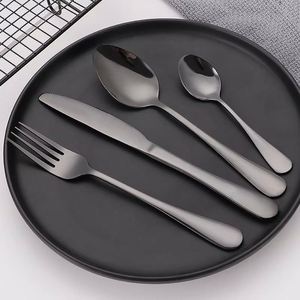 Offre Spéciale : Ensemble de Couverts 4 Pièces en Métal Inoxydable Doré pour Restaurant, Hôtel et Mariage – Couteau, Fourchette, Cuillère – Couverts Noirs - Product Image 4