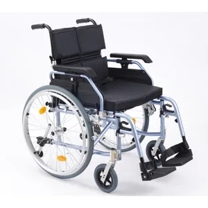 Sedia a rotelle leggera per disabili,