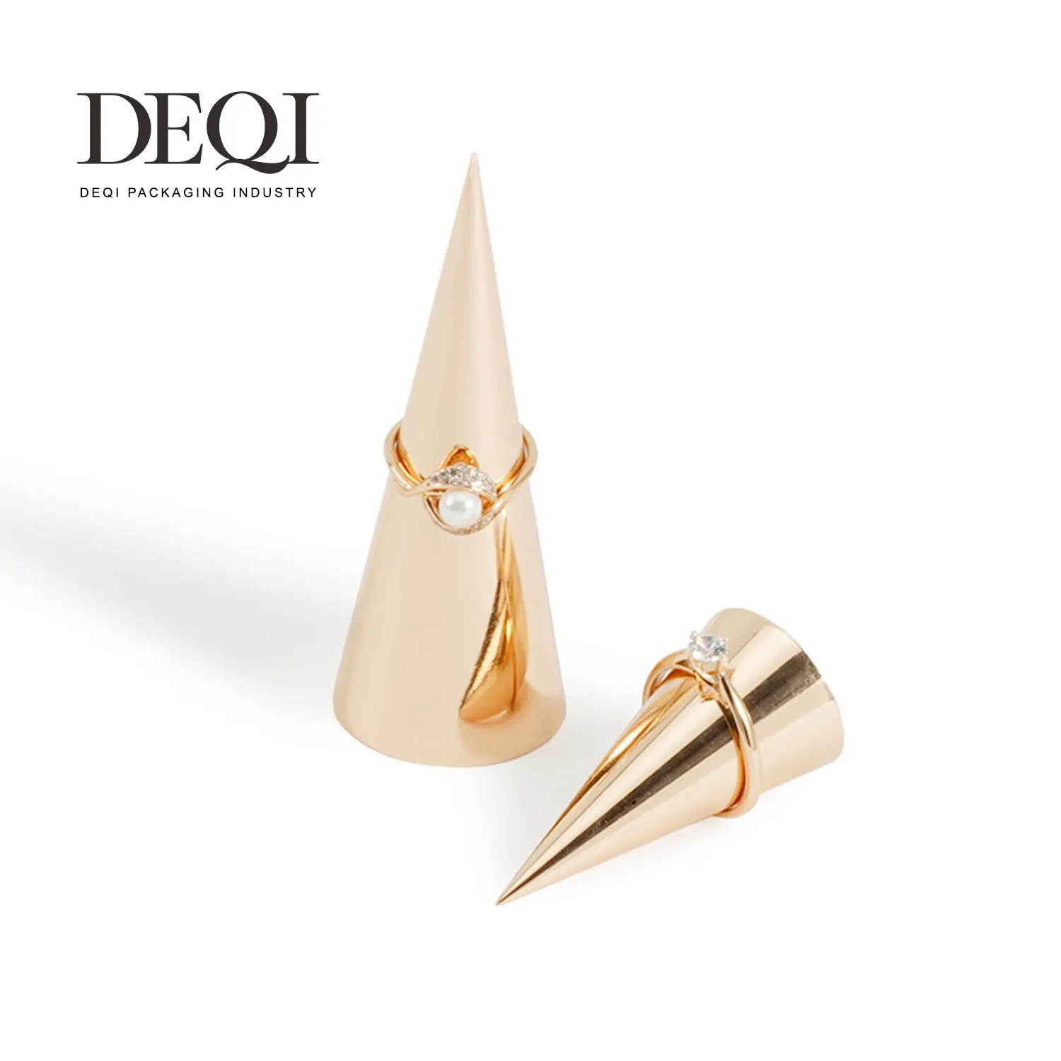Gold Metal Cone Jewelry Display Luxury Ring Display Holder