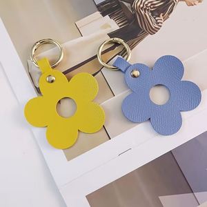 Multi-Color Fresh Five-Petal Keychain Pu Leather <b>Ring</b> Simple Flower <b>Bag</b> Charm Portable <b>Key</b> Organizer - Product Image 5