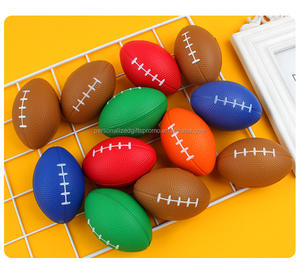 Voetbalvorm Door Stress Weg Te Persen Herinnert Hen Eraan Om Een Teamspeler Te Zijn Die Speelgoed Stresspit Reliever Rugbyballen - Product Image 5