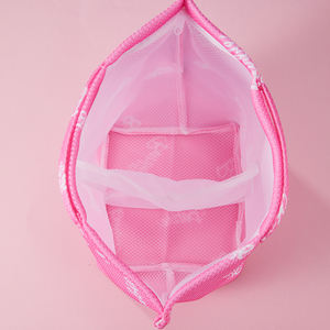 Organisateur de vêtements pliable écologique MINISO, sac de <span class=keywords><strong>rangement</strong></span> de voyage carré à un niveau pour la série <span class=keywords><strong>Barbie</strong></span> Sunshine Radiance - Product Image 4