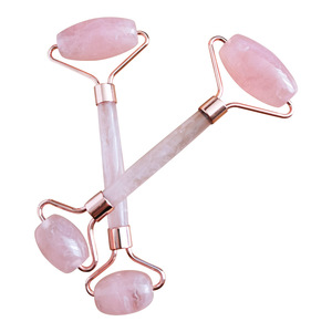 <span class=keywords><strong>Rodillo</strong></span> facial y juego Gua Sha <span class=keywords><strong>para</strong></span> <span class=keywords><strong>la</strong></span> hinchazón y el enrojecimiento Reducción <span class=keywords><strong>de</strong></span> <span class=keywords><strong>la</strong></span> rutina <span class=keywords><strong>de</strong></span> cuidado <span class=keywords><strong>de</strong></span> <span class=keywords><strong>la</strong></span> piel Gua Sha Jade Roller Herramientas faciales - Product Image 5