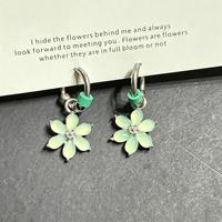 Anting-anting bunga mikro musim panas, liontin wanita, klip telinga, perhiasan, tersedia grosir