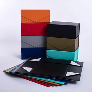 Boîte cadeau rigide magnétique de luxe avec logo imprimé personnalisé pour cravates, doublure en éponge, laminage mat, matériaux recyclés, emballage Floders - Product Image 2