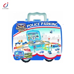 Juego de Estacionamiento de Policía en Maleta de Plástico para Niños con Mapa, con Ranuras para Autos de Juguete - Product Image 6