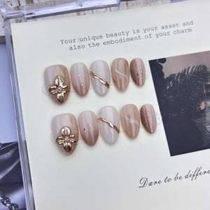 Kit de faux ongles à presser 3D French Tip, vente en gros, faits main, courts, en forme d'amande, personnalisés, en gel souple - Product Image 3