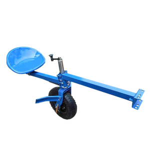 Siège de tracteur agricole bleu avec roue et barre de support réglable - Product Image 1