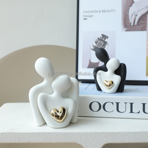 Statuette de couple miniature en céramique moderne et mignonne, style Art Déco, amoureux s'embrassant, artisanat, décoration de meuble TV, sculpture de forme irrégulière Qili - Product Image 3