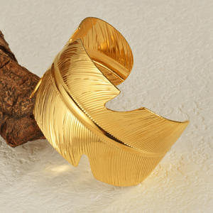 समाचार अद्वितीय हाइपोएलर्जेनिक गैर तरकश वाटरप्रूफ क्यूफ ब्रेसलेट चीन महिलाओं के लिए थोक गहने - Product Image 2