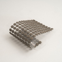 Bande adhésive en mousse PU conductrice pour blindage EMI, conforme UL94 V0, découpée sur mesure pour le blindage RF, EMC et des composants électroniques SMD
