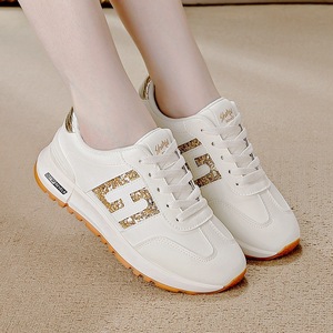 Baskets coréennes en cuir blanc grande taille pour femmes, chaussures de course plates antidérapantes décontractées pour le printemps et l'automne, chaussures de tous les jours - Product Image 3