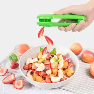 Zenidoo L-551 Trancheuse à tomates en plastique ABS, outil de cuisine multifonction pour raisins, cerises, fraises, petites tomates, coupe manuelle - Product Image 2