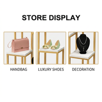 Présentoir Moderne de Luxe en Métal Doré pour Vitrine de Boutique, Idéal pour Chaussures, Sacs et Accessoires – Présentoir sur Pied pour Magasin