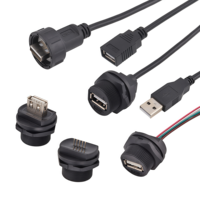 Conector USB2.0 Impermeable IP67/IP68, Macho/Hembra Roscado, Enchufe Recto Moldeado, Carcasa Termoplástica PA66