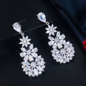 Pendientes y Colgantes de Circonia con Flores Coloridas, Accesorio Imprescindible para los Amantes de la Moda Europea y Americana - Product Image 6