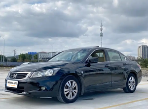 Honda Accord berline 2010, confort exécutif, navigation d'usine, écran tactile, toit ouvrant, sièges en tissu, caméra <span class=keywords><strong>de</strong></span> recul, taille des pneus R16 - Product Image 6