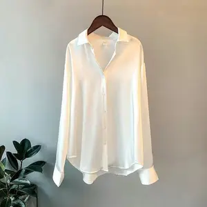 Muestra gratis OEM/ODM Vintage mujer satén camisa blusas Tops Turn Down Collar manga larga botón blusa para mujer tendencia suelta