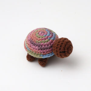 Colgante de muñeca de ganchillo hecho a mano de nuevo diseño con llavero de punto de tortuga pequeña de ganchillo de hilo - Product Image 3