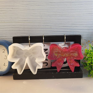 Moldes de Silicona Hechos a Mano Kingnoo para Manualidades, Adornos Decorativos Estilo Ins X0158, Molde para Pastel con Forma de Lazo Irregular - Product Image 1