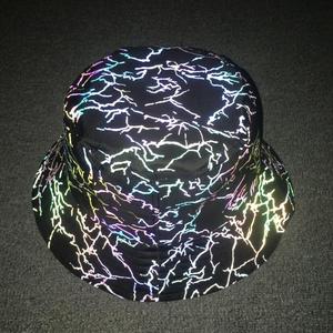Chapeaux de pêcheur lumineux personnalisés Chapeau seau réfléchissant arc-en-ciel coloré et décontracté Casquette en <span class=keywords><strong>coton</strong></span> quotidienne avec veilleuse Chapeaux d'été - Product Image 6