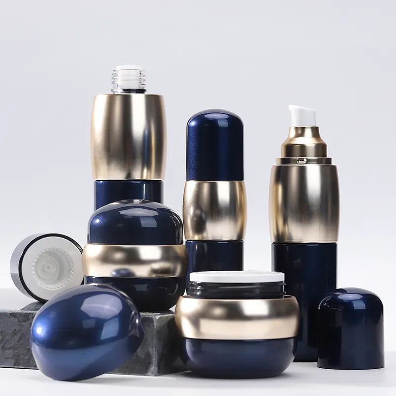 Bottiglia di plastica petg set di bottiglie di lozione cosmetica di lusso di fascia alta Set di bottiglie di plastica per imballaggio della cura della pelle blu