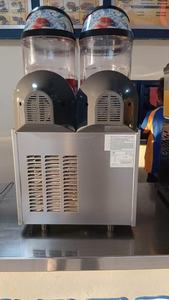 Machine à granita professionnelle à succès <span class=keywords><strong>avec</strong></span> 3 saveurs et compresseur importé - Product Image 3